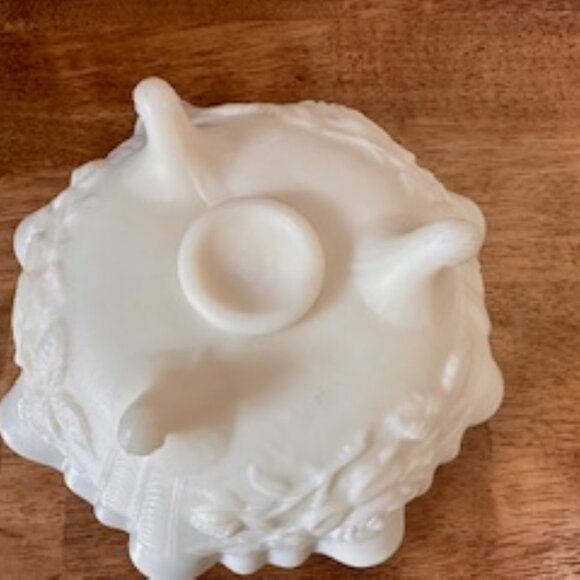 Vintage Imperial Glass Satin Milk Glass Footed Rose Bowl Ruffled Edge Floral Rel - Picture 5 of 6